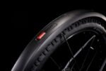 Cube Reaction Hybrid Performance 500 metallicgrey´n´white – Bild 3