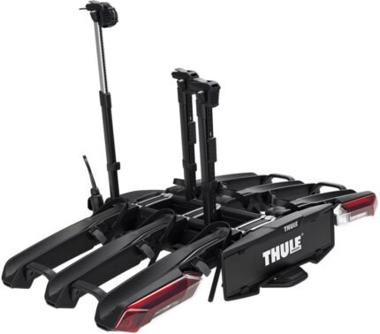 Der Thule Epos Fahrradträger ist für alle Arten von Fahrzeugen konzipiert und zeichnet sich durch ein einfaches, unkompliziertes und praktisches Design aus – dank eines innovativen, ausziehbaren Antriebssystems, das es Fahrzeugen ermöglicht, mit einem Minimum an Autonomie zu fahren. Die Fahrradhaltearme bieten zahlreiche Befestigungsmöglichkeiten, denn Du kannst Dein Fahrrad einfach an jeder beliebigen Stelle am Rahmen oder Hinterrad befestigen. So können Sie bis zu drei Fahrräder in beliebiger Reihenfolge auf- und abladen. Für alle Arten von Geräten und Formen, von E-Bikes, Mountainbikes, Gravelbikes und einfachen E-Bikes bis hin zu E-Bikes und E-Bikes.
